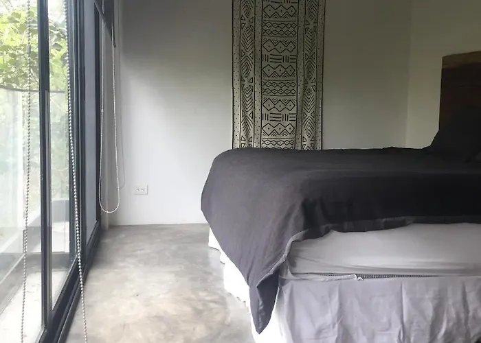 Black House Aparthotel