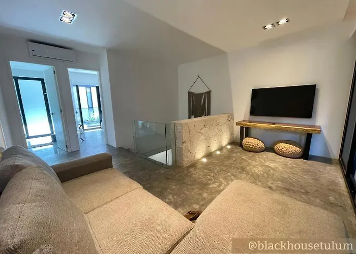 Black House *