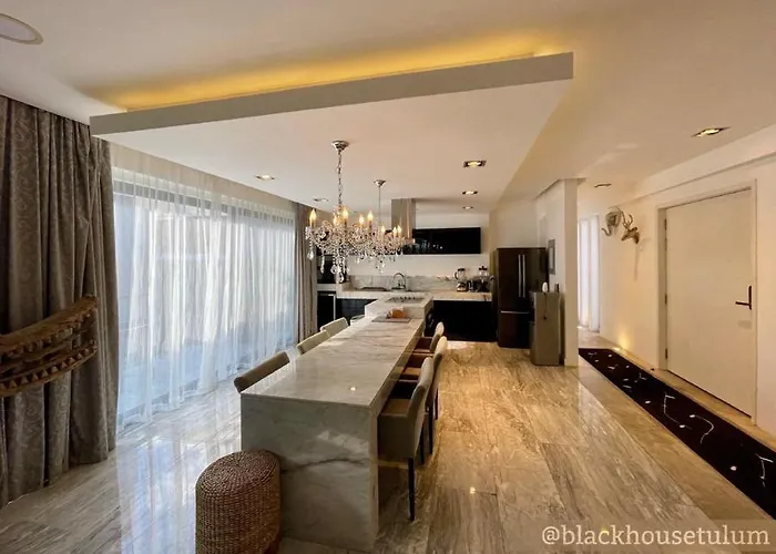 Black House
